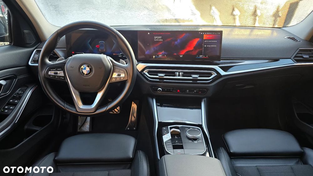 BMW Seria 3 320i - 7