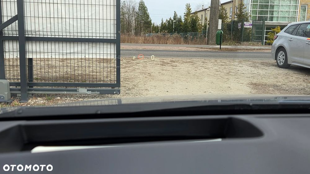 Toyota Corolla 2.0 Hybrid Executive - 29