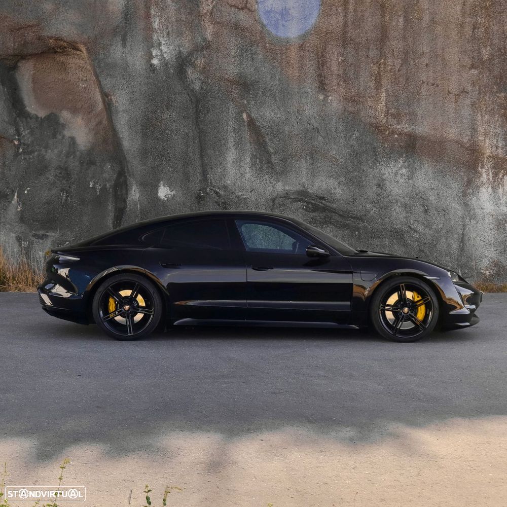 Porsche Taycan 4S Bateria Performance Plus - 3