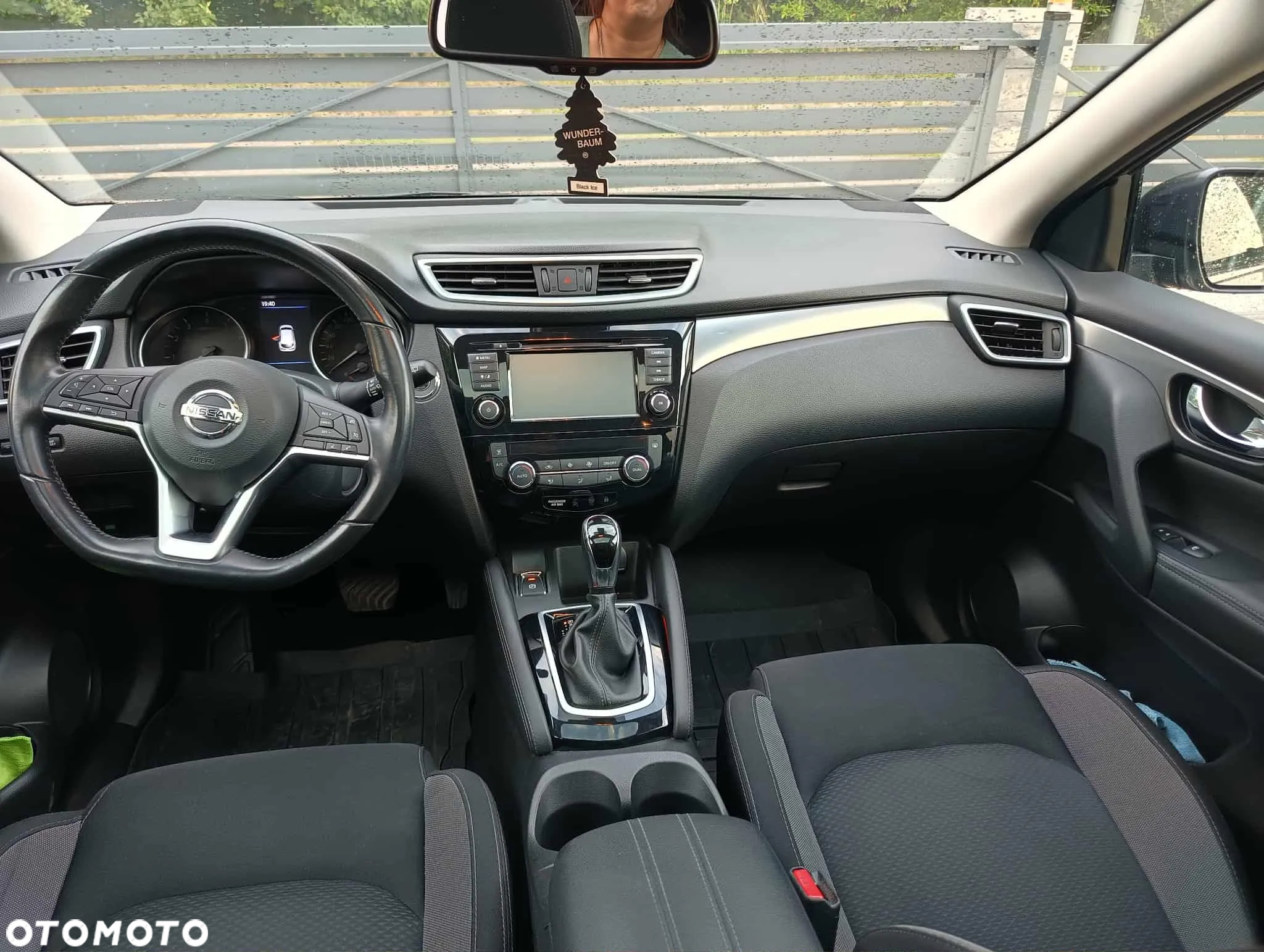 Nissan Qashqai 1.3 DIG-T N-Connecta DCT - 13