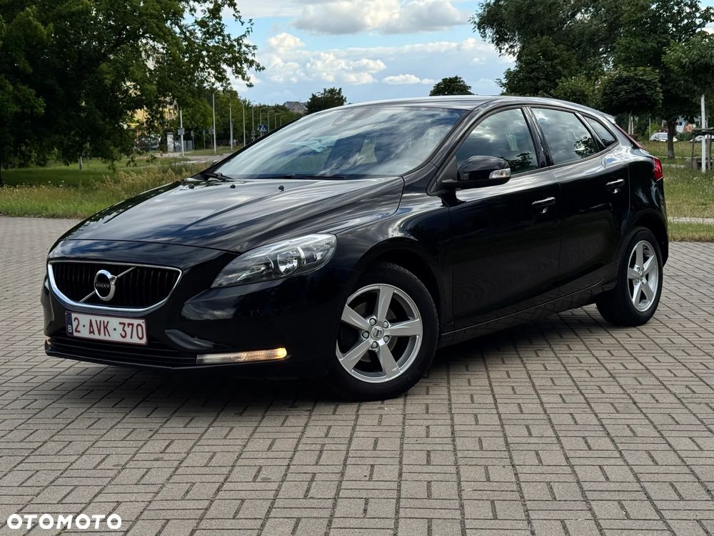 Volvo V40 D2 Momentum - 2