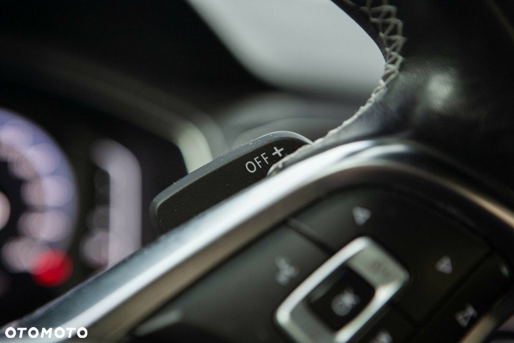 Volkswagen T-Roc 1.5 TSI R-Line DSG - 24