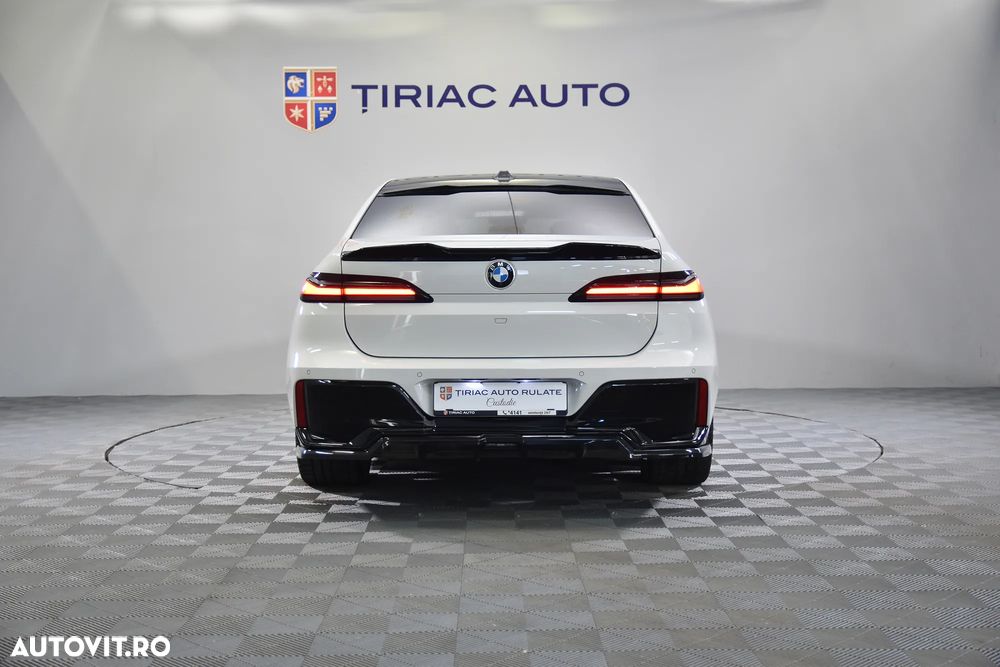 BMW Seria 7 740d xDrive MHEV - 5