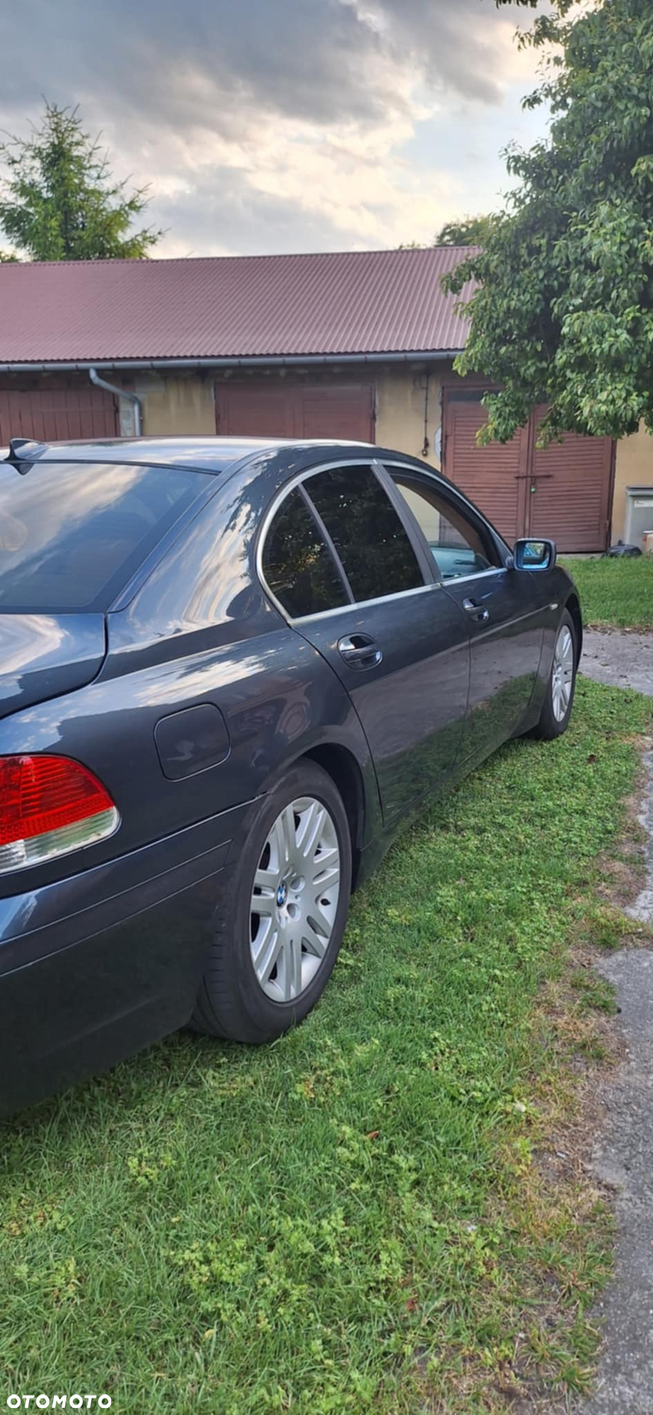 BMW Seria 7 735i - 2