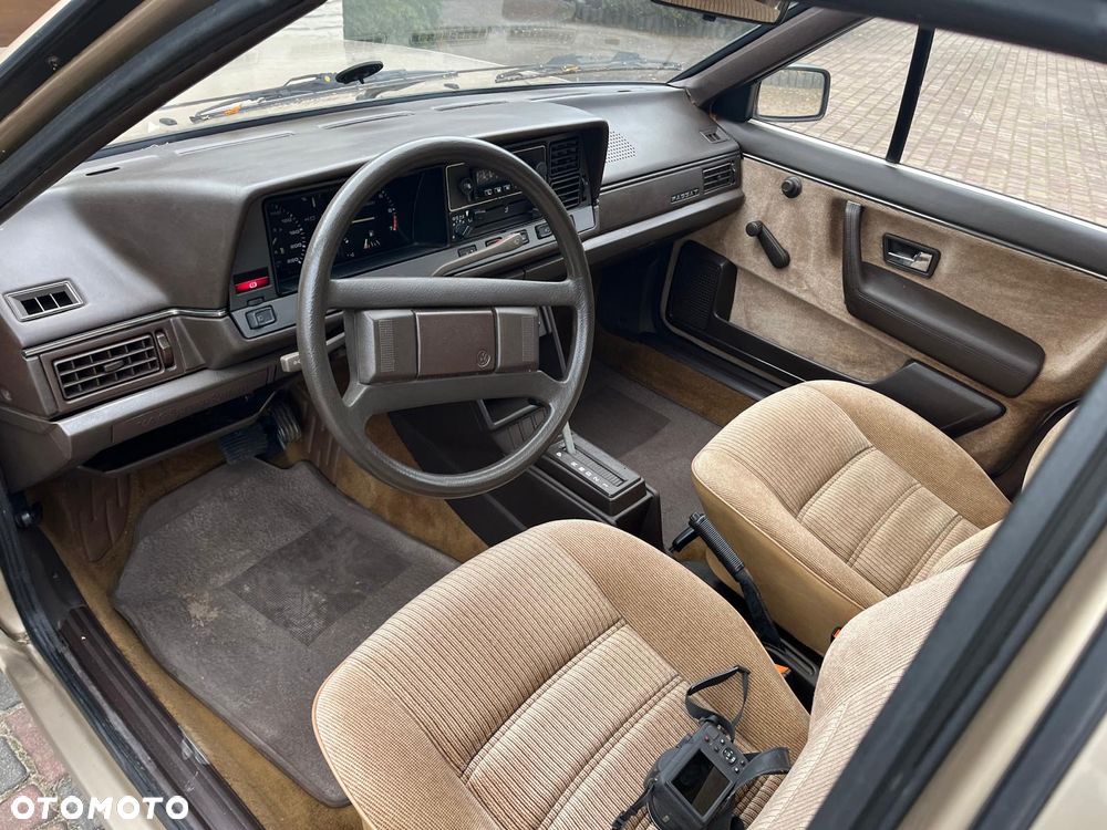 Volkswagen Passat - 7