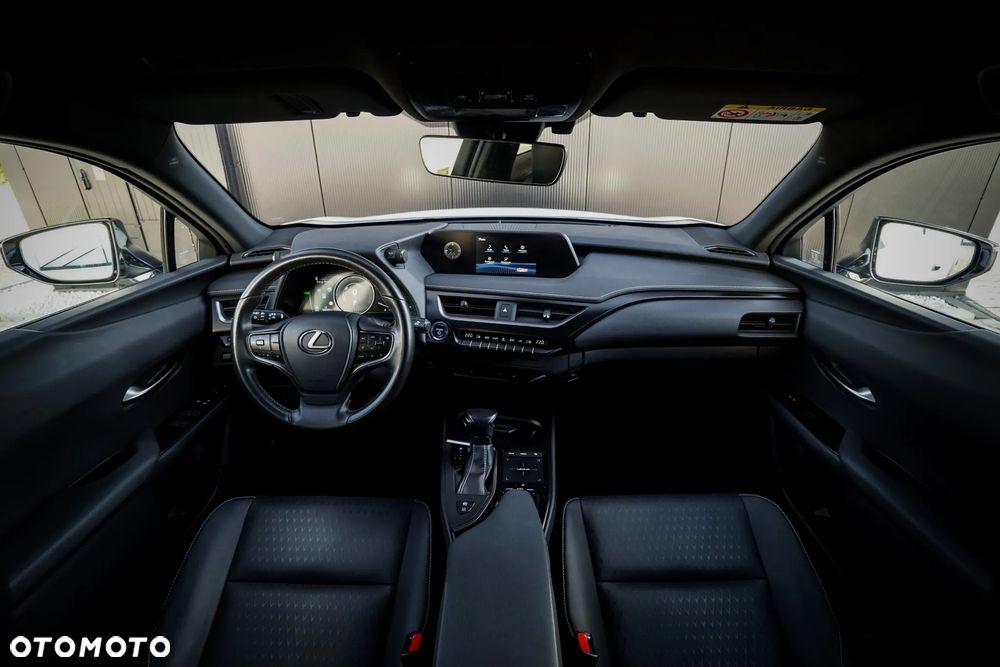 Lexus UX 250h GPF F Impression 2WD - 11