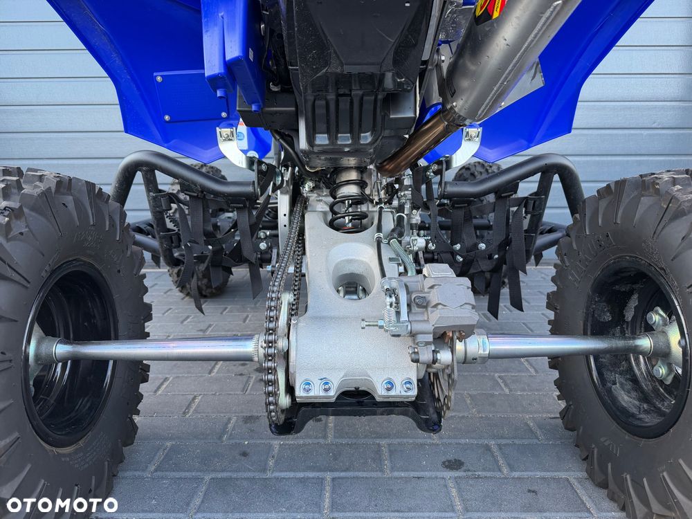 Yamaha YFZ - 8