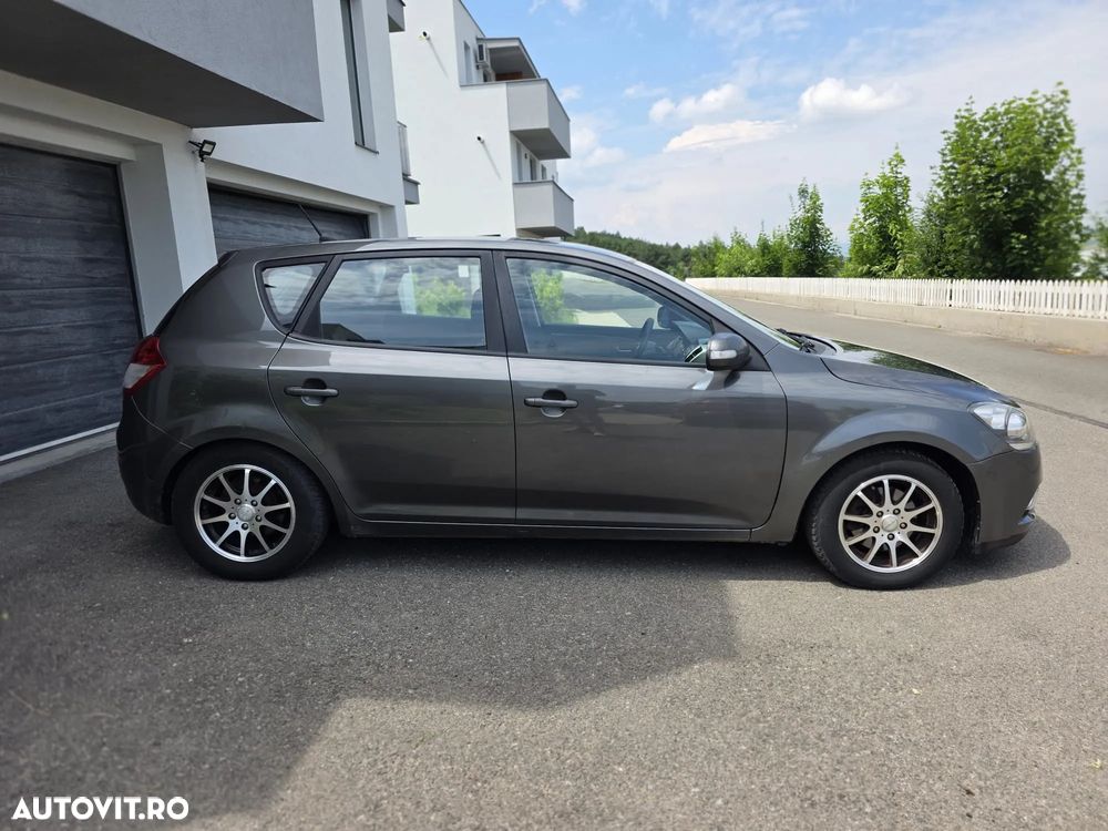 Kia Ceed 1.6 DSL BEST - 6