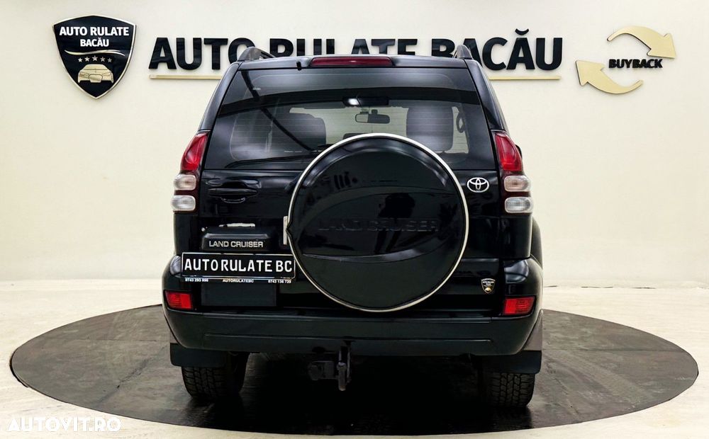 Toyota Land Cruiser - 11