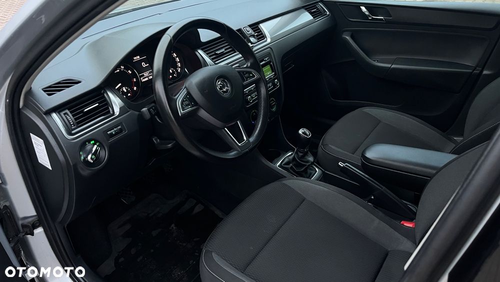 Skoda RAPID 1.2 TSI Active - 9