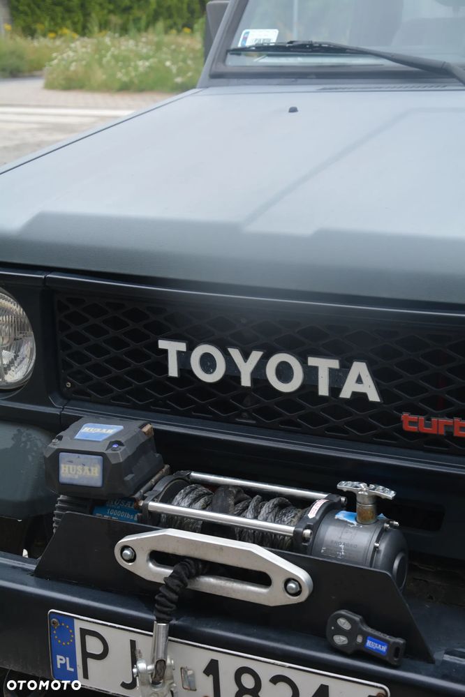 Toyota Land Cruiser - 19