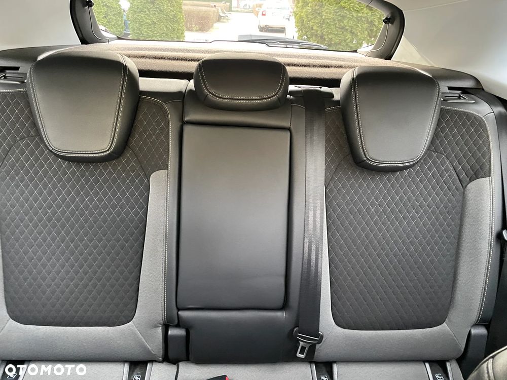 Opel Grandland X 1.2 Start/Stop Automatik Business Edition - 37