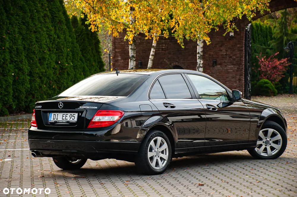 Mercedes-Benz Klasa C 200 Kompressor Classic - 12