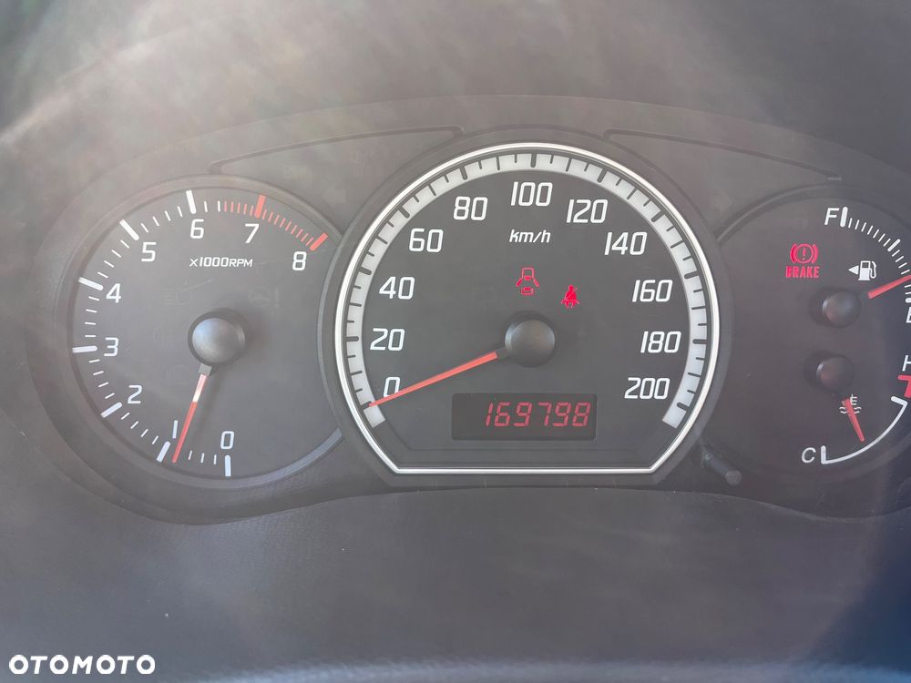 Suzuki Swift 1.3 Classic - 5
