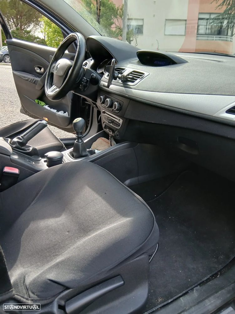 Renault Mégane 1.5 dCi Dynamique - 9