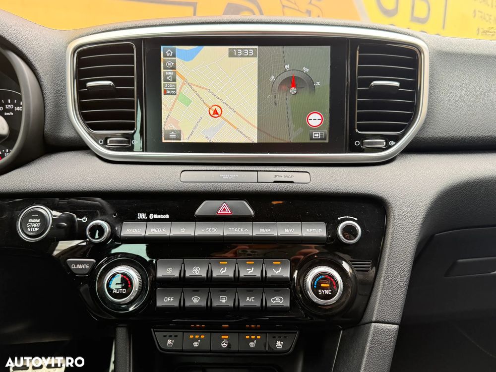 Kia Sportage 2.0 CRDI AWD Eco-Dynamics+ (48V M-H) Aut. GT LINE - 16