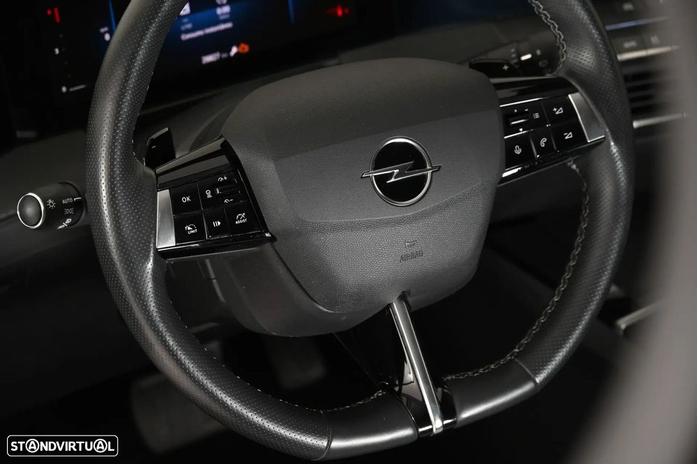 Opel Astra 1.2 T Elegance - 16