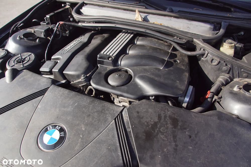Auto na części - BMW E46 Lift 1.8 116 KM N46B18A 7534457 475 2004R Silnik Skrzynia Drzwi Maska Klapa Zderzak Błotnik Lampa Lusterko Szyba Klamka Deska Kokpit Sterownik Moduł Czujnik Licznik Kierownica Panel - 17