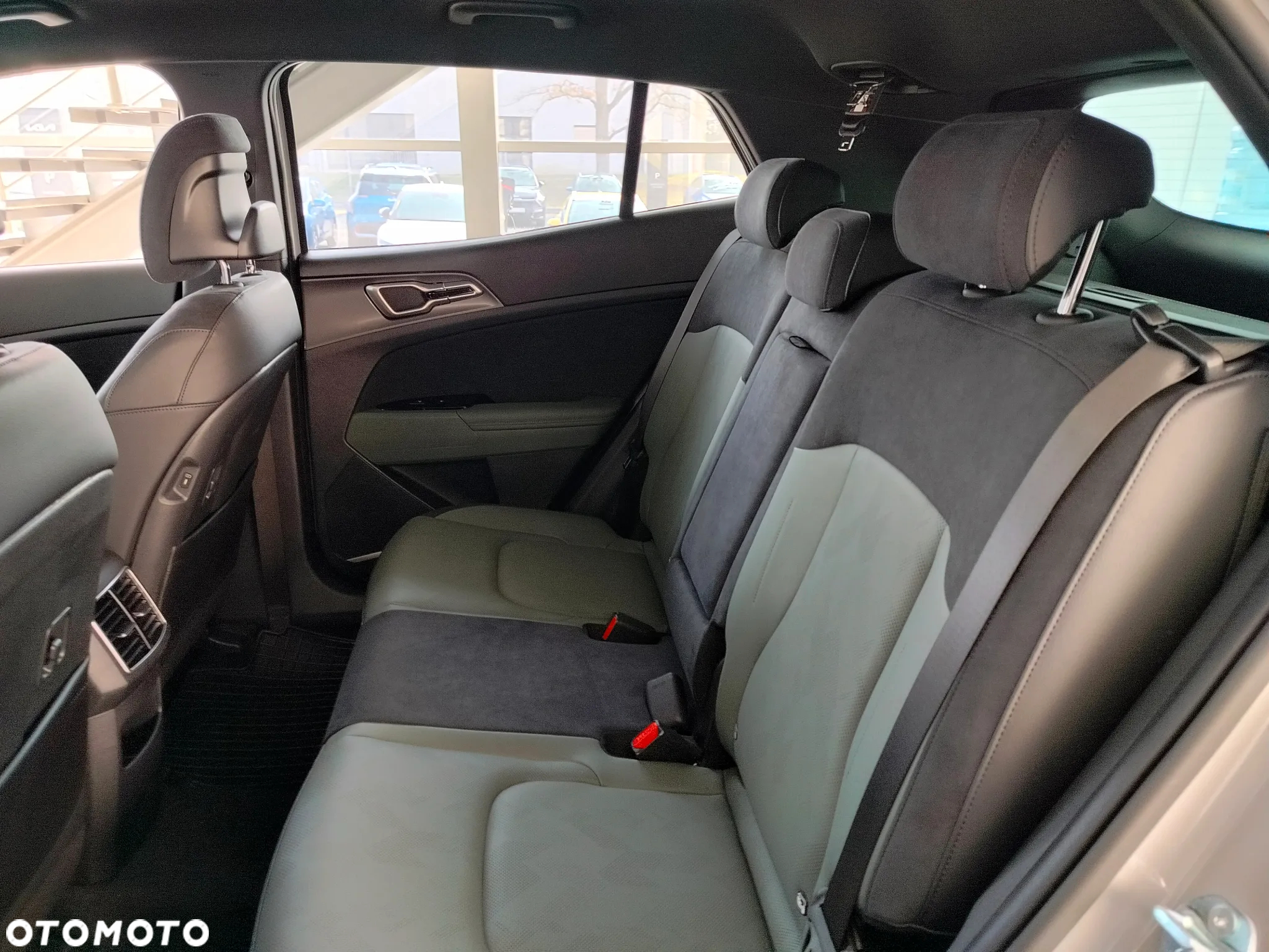Kia Sportage 1.6 T-GDI Anniversary 2WD DCT - 11