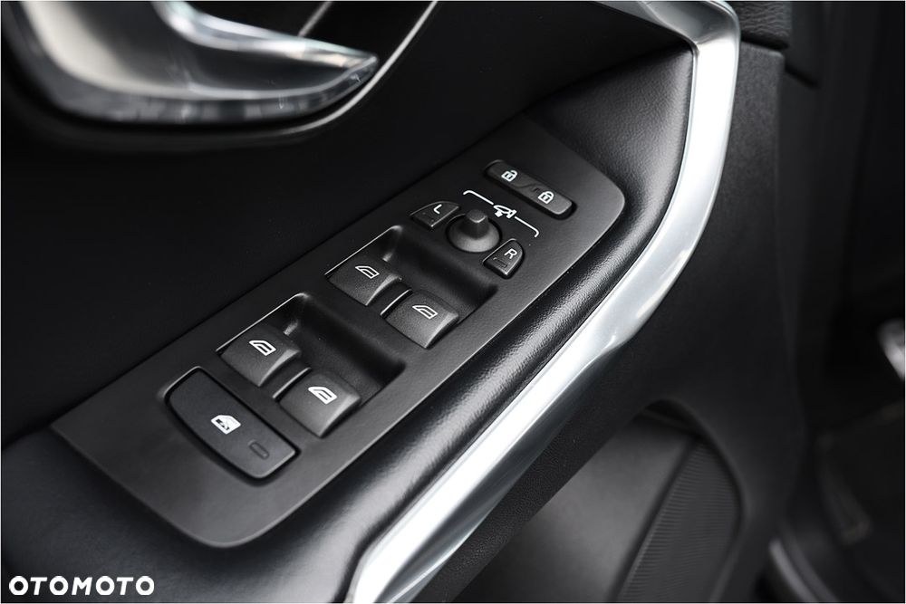 Volvo V40 D3 RDesign - 28