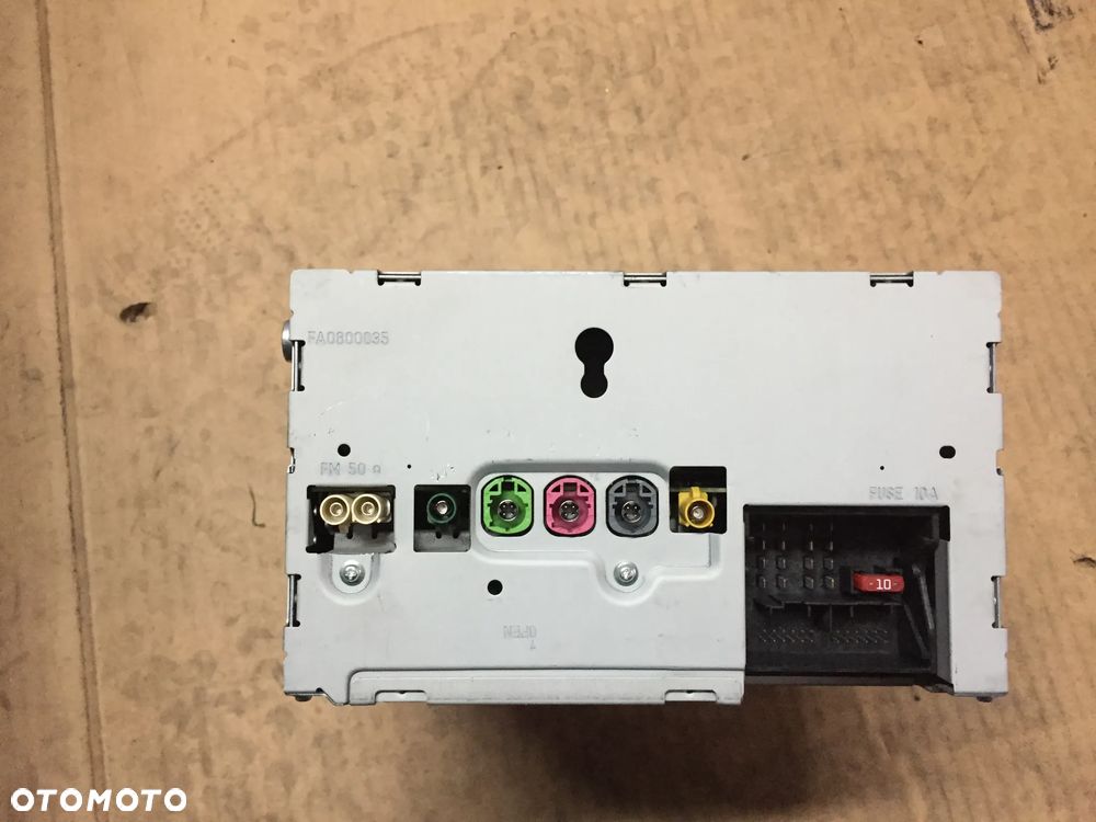 MERCEDES B KLASA W246 14R RADIO A2469000112 - 3
