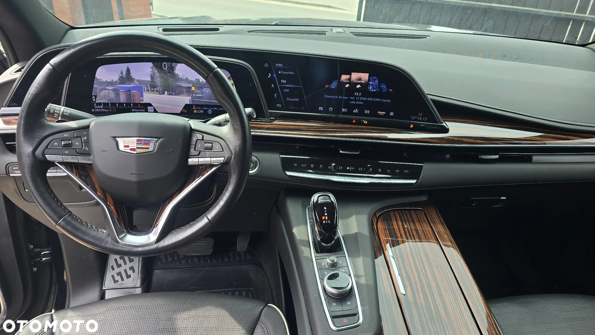 Cadillac Escalade - 6