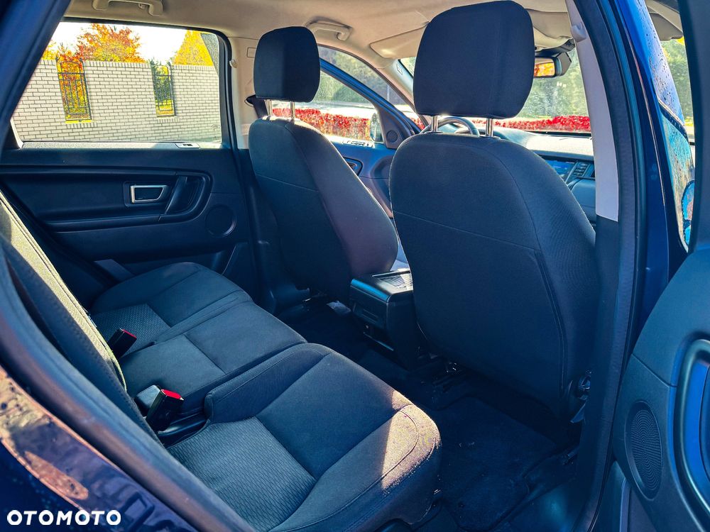 Land Rover Discovery Sport D150 R-Dynamic S - 24