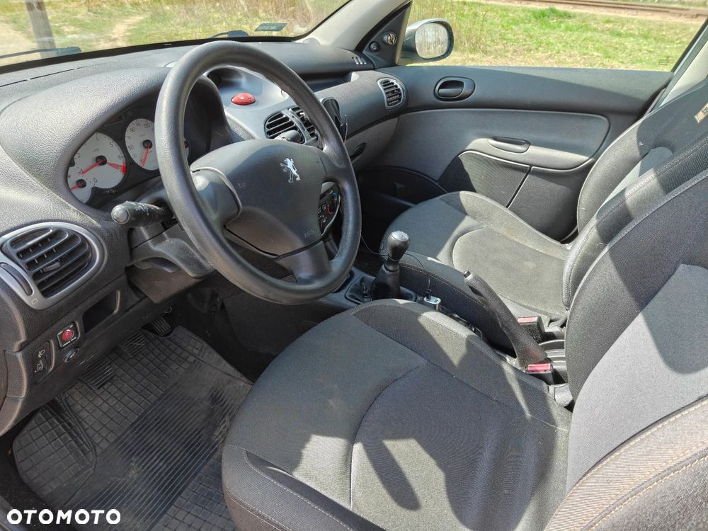 Peugeot 206 1.4 Trendy - 6