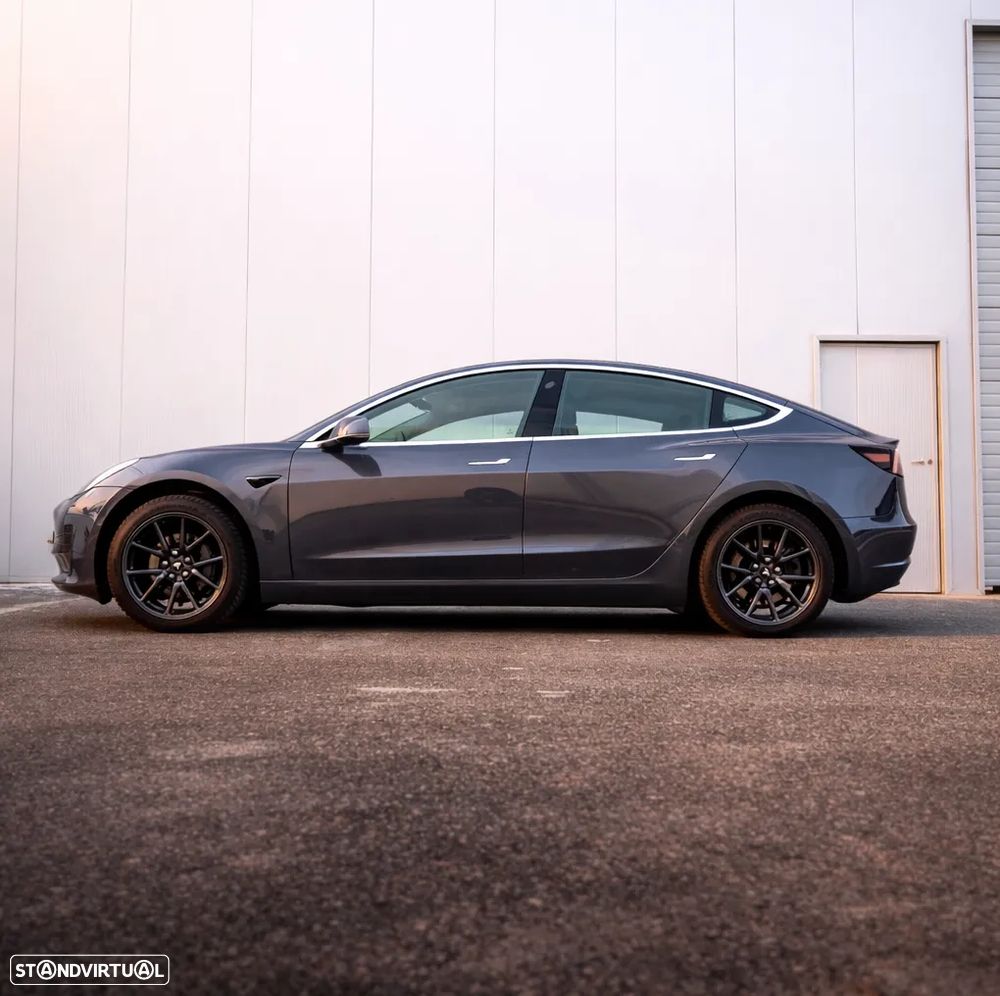 Tesla Model 3 Standard Range Plus RWD - 4