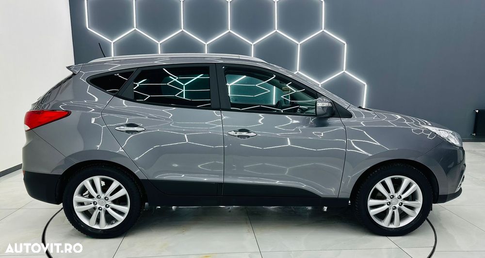 Hyundai ix35 1.7 CRDI 2WD Fifa World Cup Edition - 34