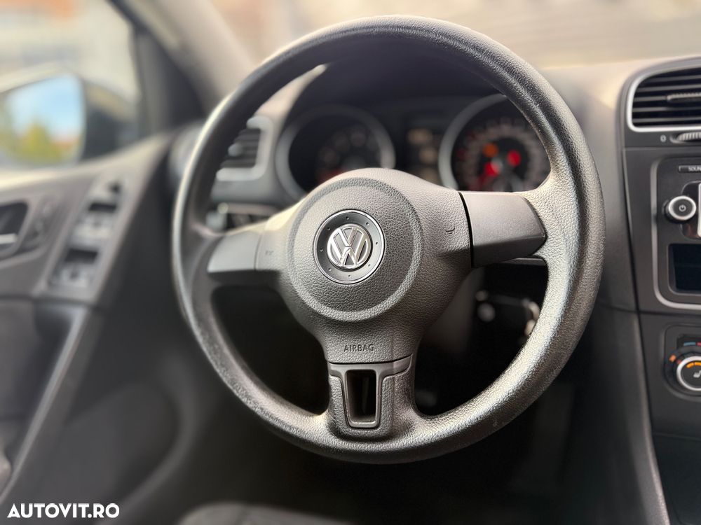 Volkswagen Golf 1.4 Comfortline - 11