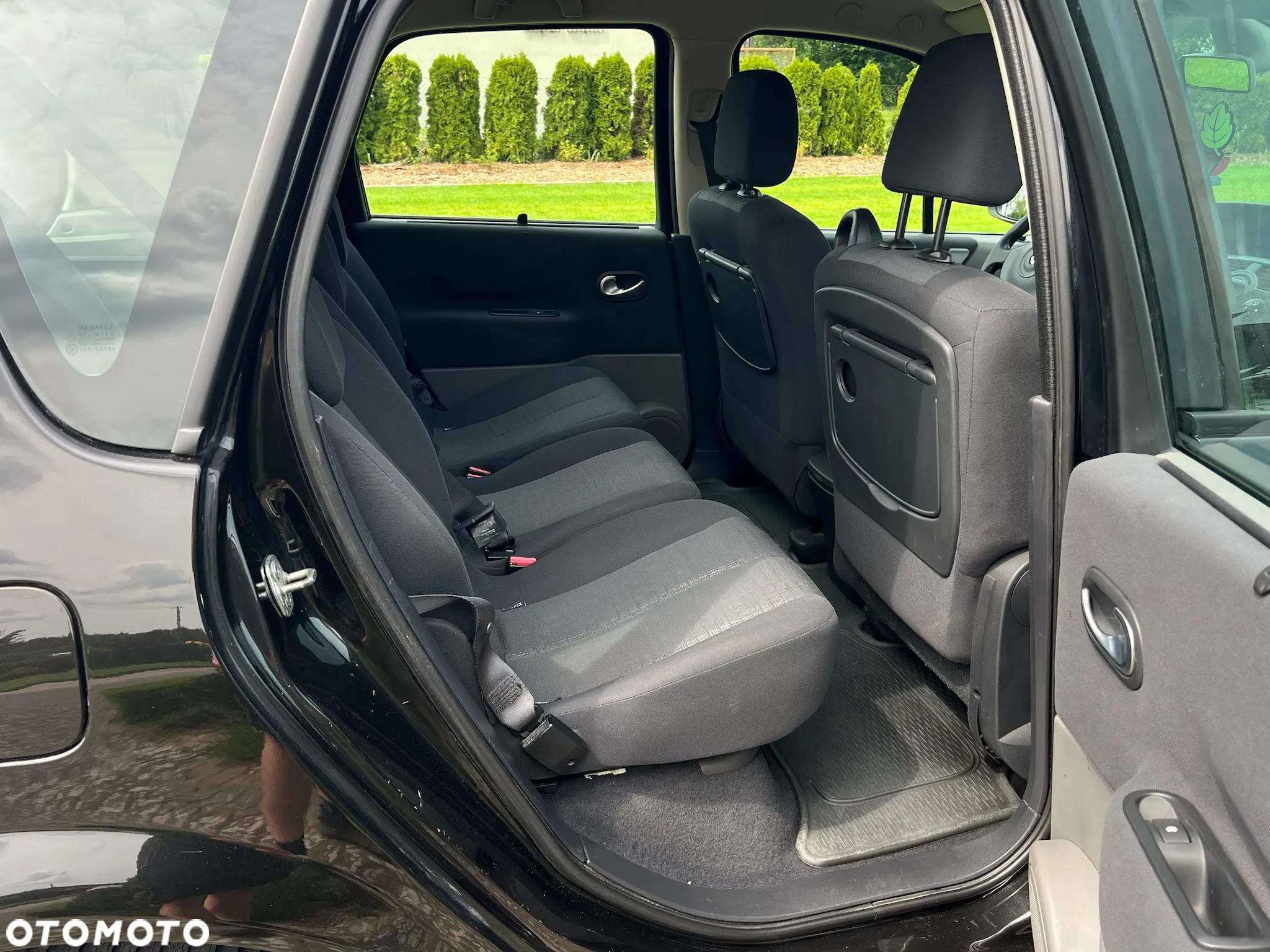 Renault Scenic 1.6 16V 110 Dynamique - 19