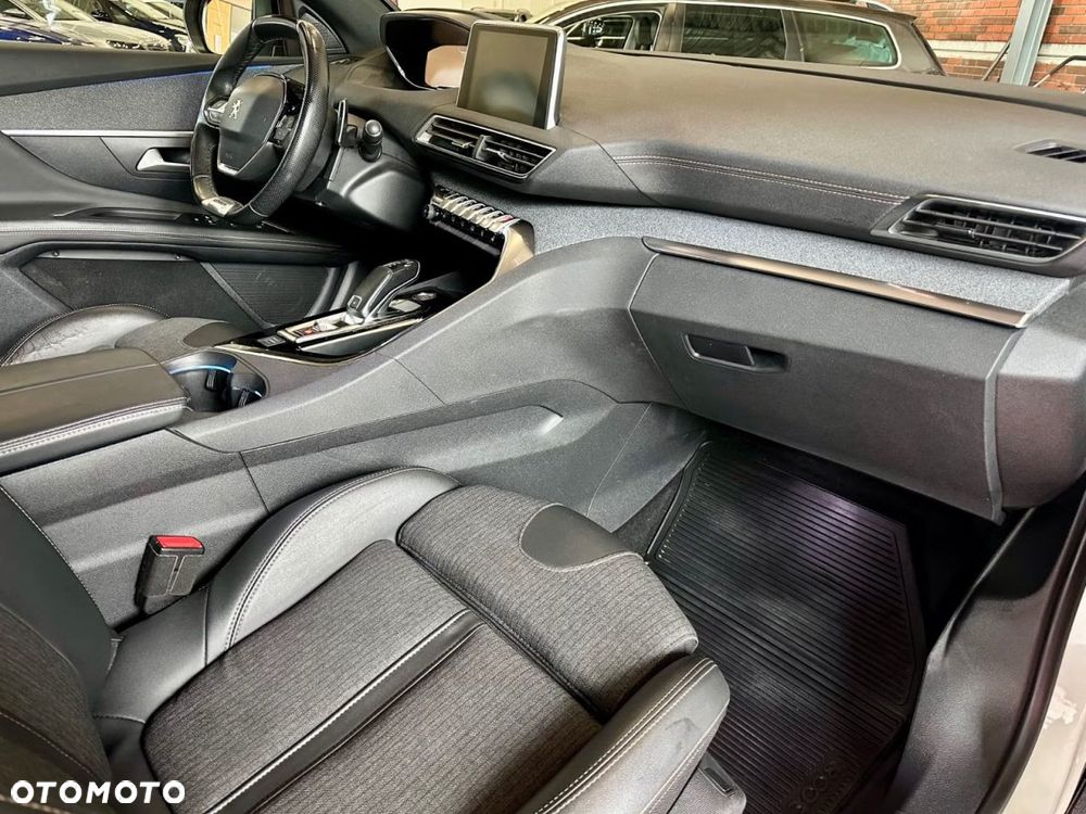 Peugeot 3008 1.6 PureTech GPF GT Line S&S EAT8 - 15