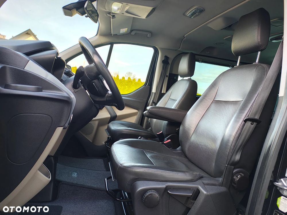 Ford Transit Custom 300 L2H1 VA Titanium - 23