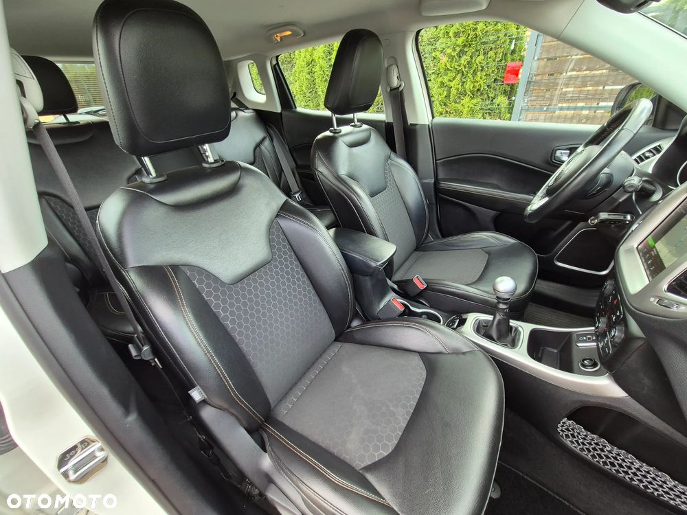 Jeep Compass 1.4 MultiAir Business Line - 34