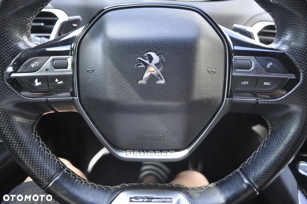 Peugeot 3008 1.6 BlueHDi Allure S&S EAT6 - 17