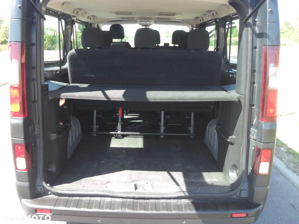Opel Vivaro - 12