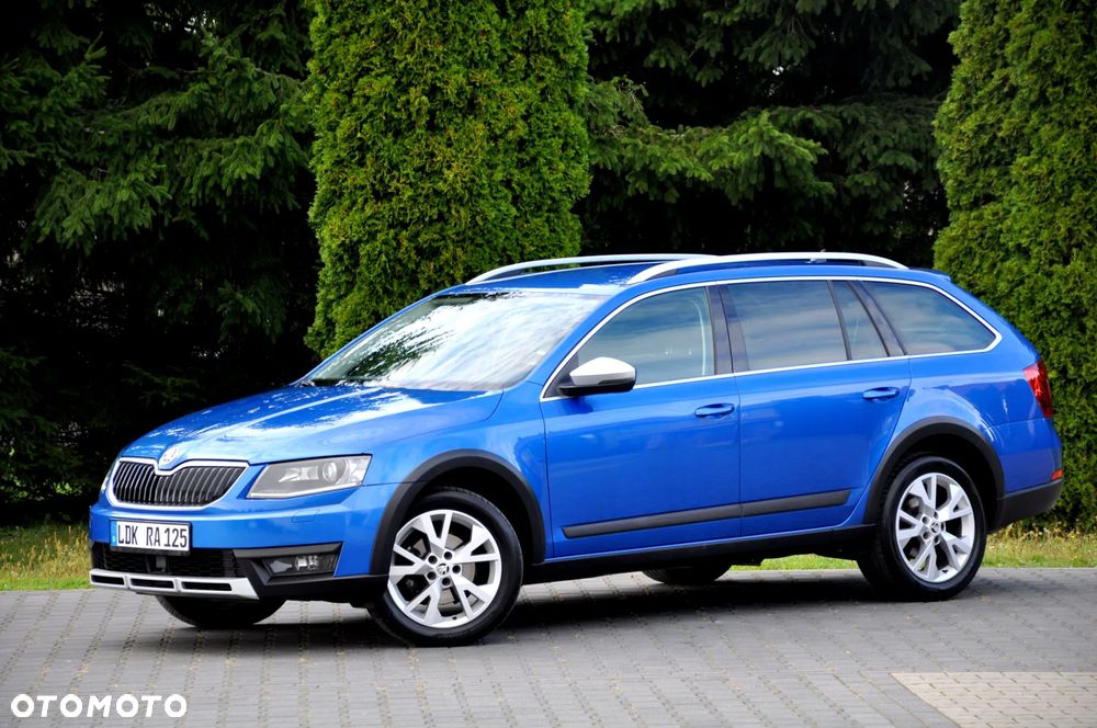 Skoda Octavia Combi 2.0 TDI 4x4 Scout - 4