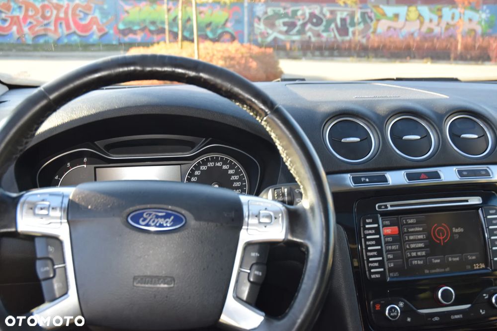 Ford S-Max 2.0 TDCi DPF Titanium - 25
