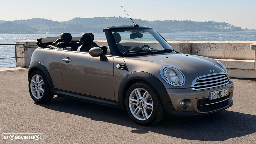 MINI Cabrio - 3