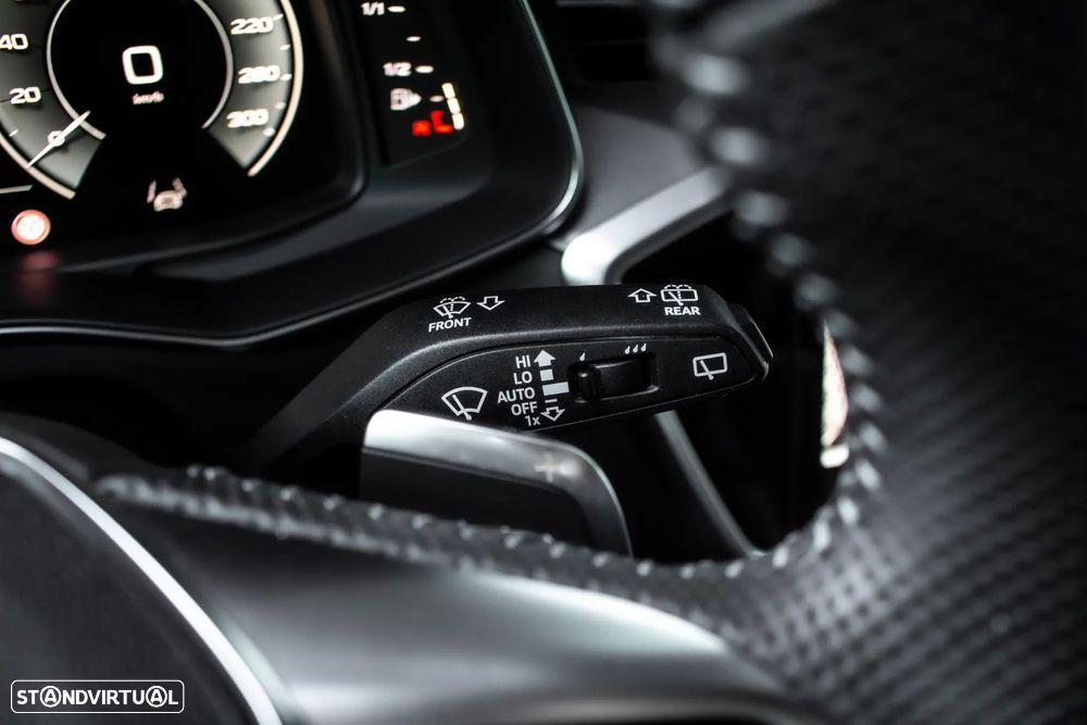 Audi A6 Avant 55 TFSI e quattro S tronic S line - 17