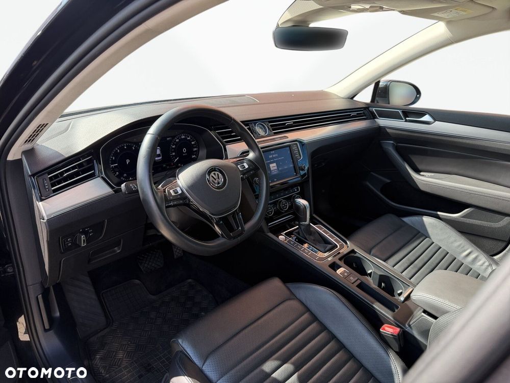 Volkswagen Passat 2.0 TSI BMT 4Mot Highline DSG - 10