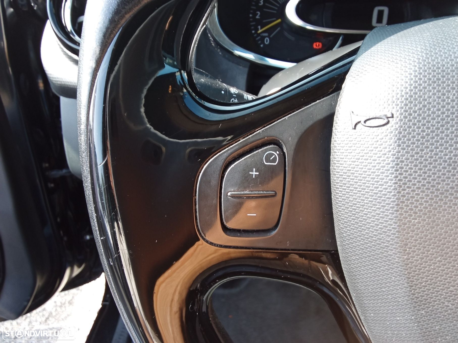 Renault Clio 0.9 TCE Limited - 16