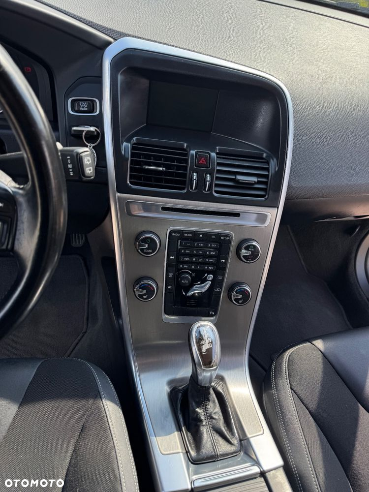 Volvo XC 60 - 30