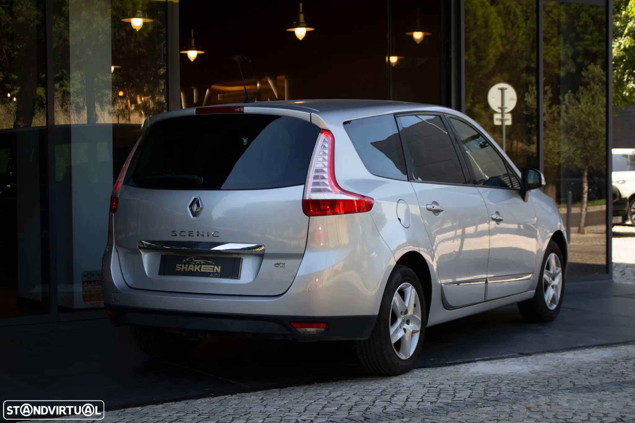 Renault Grand Scénic 1.5 dCi Intens EDC SS - 4