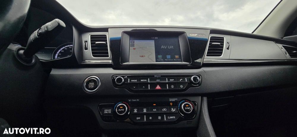 Kia Niro 1.6 GDI 2WD Aut. Vision - 29