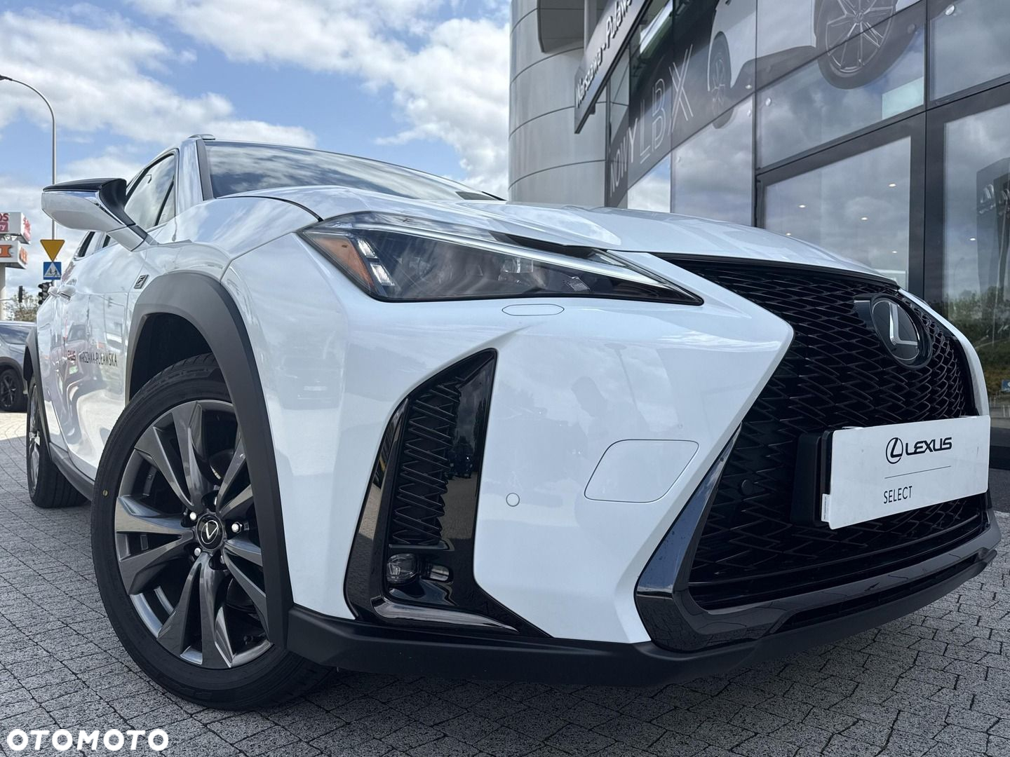 Lexus UX - 32
