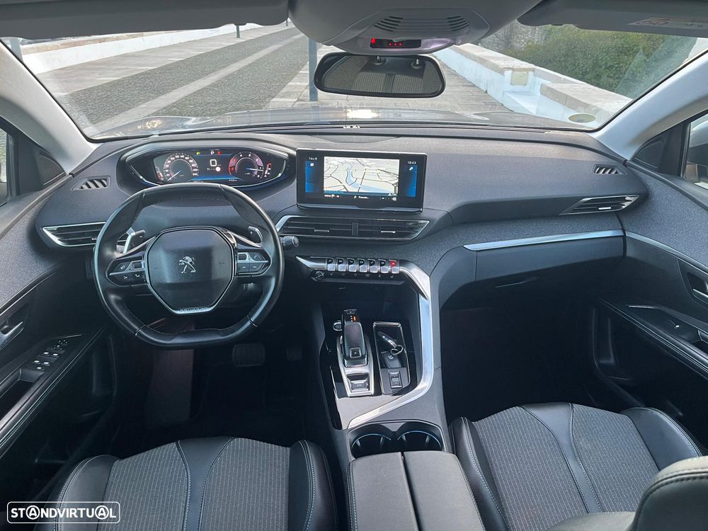 Peugeot 5008 BlueHDI 130 EAT8 Allure - 4