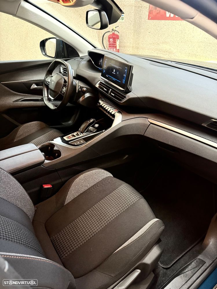 Peugeot 5008 1.5 BlueHDi Active Pack EAT8 - 24