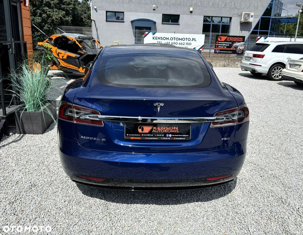 Tesla Model S Long Range Plus - 38